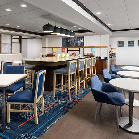 Hampton Inn Long Island/Islandia Esterno foto
