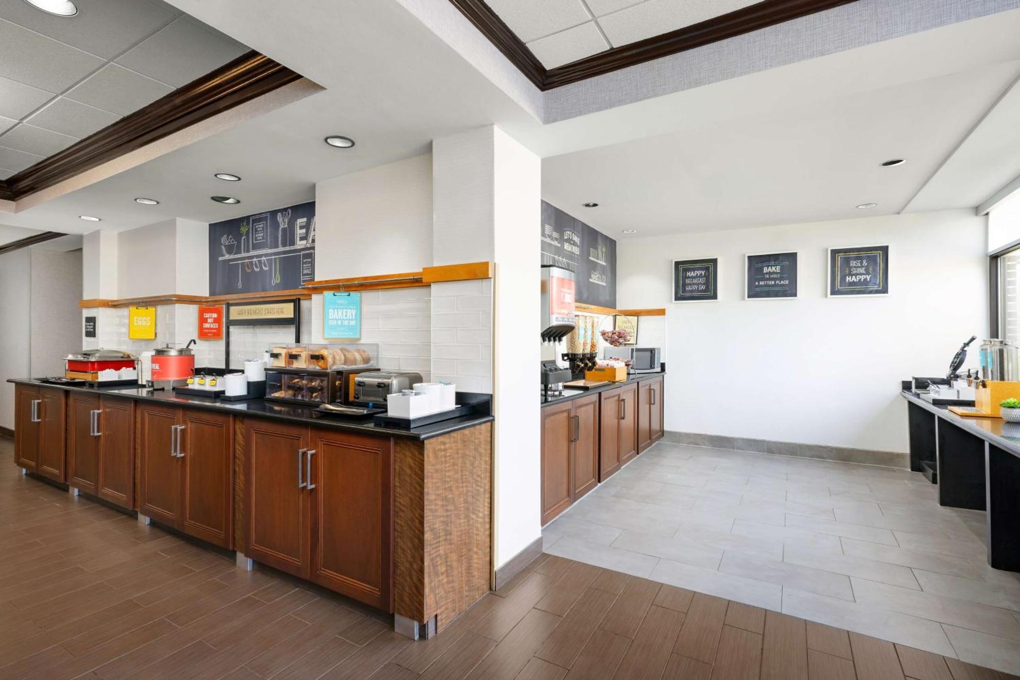 Hampton Inn Long Island/Islandia Esterno foto