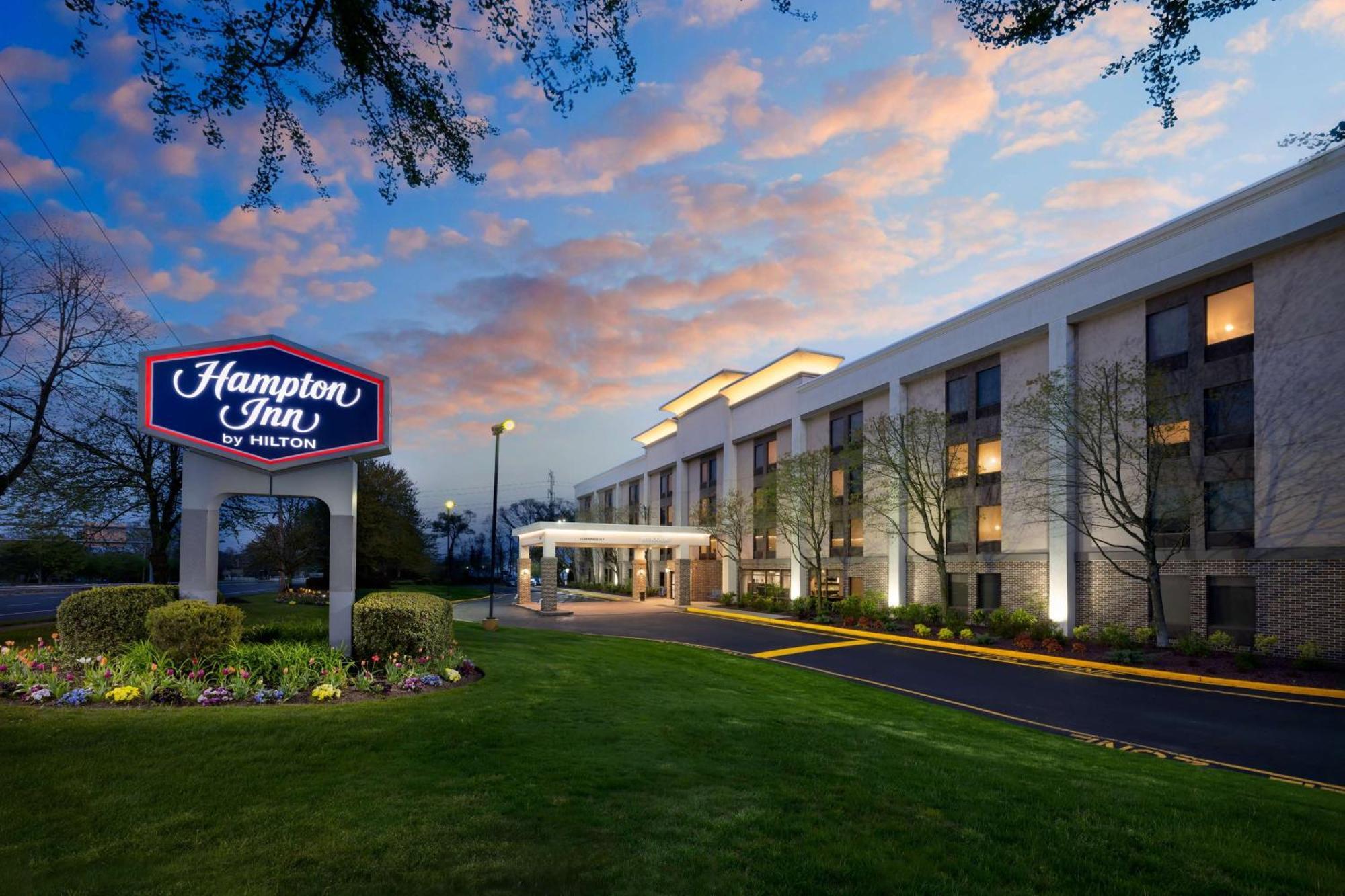 Hampton Inn Long Island/Islandia Esterno foto